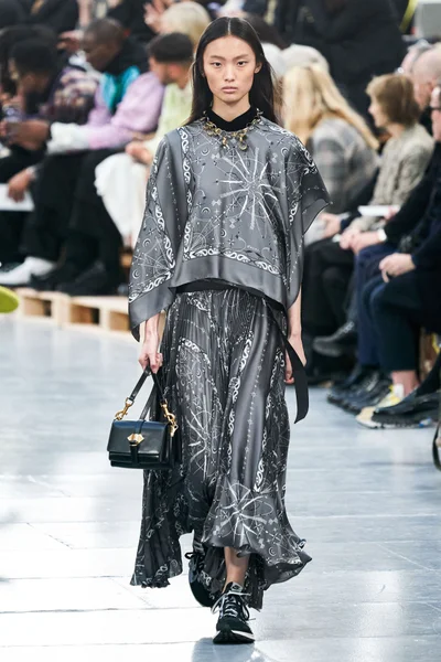 Look 22